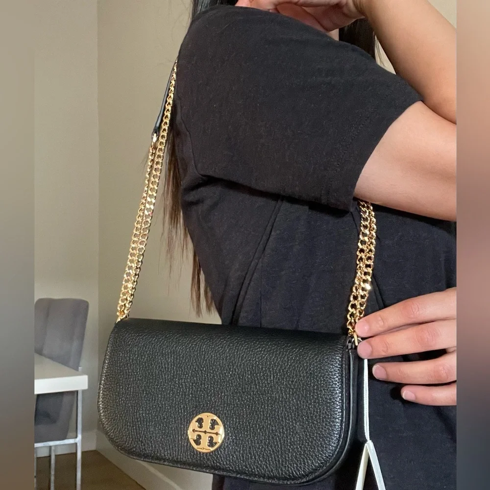 NEW✨tory Burch Chelsea pebbled crossbody bag black chain strap